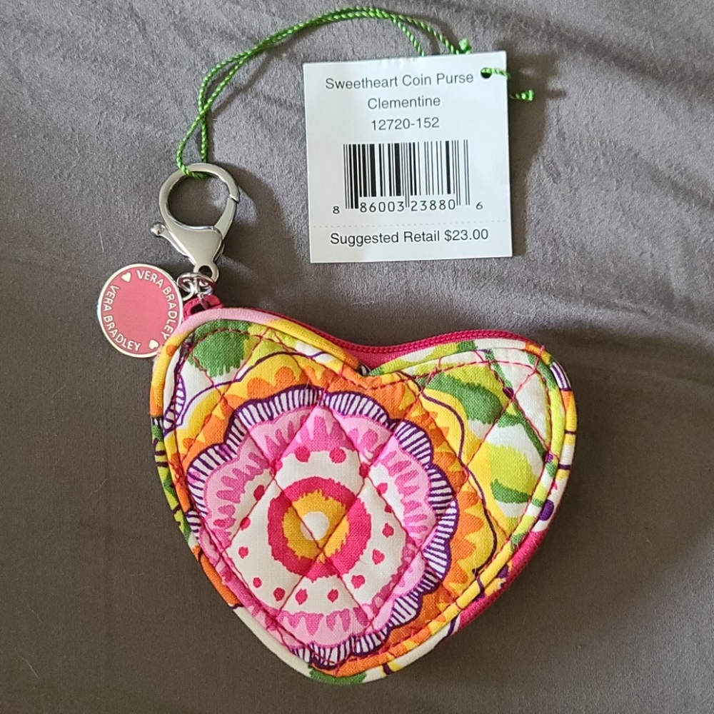 NWT. Vera Bradley heart coin purse